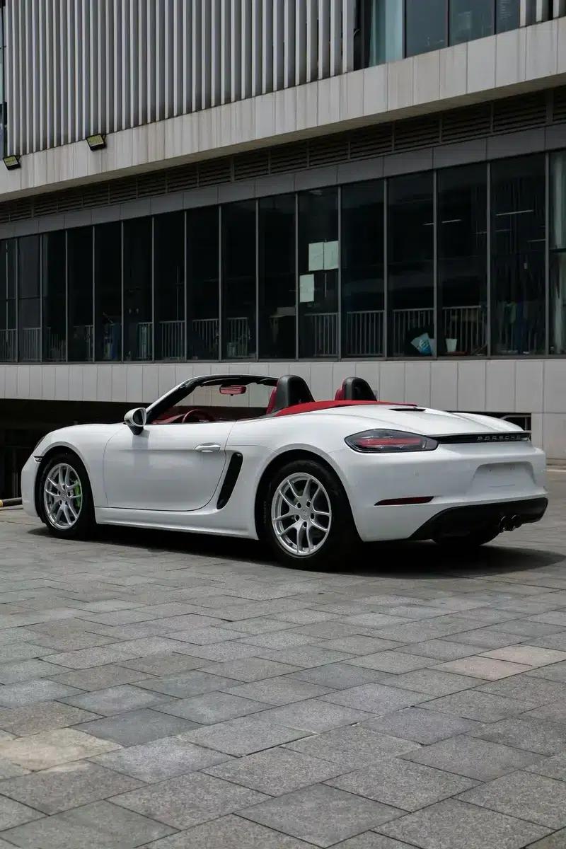 2016 Porsche 718 Boxster 2.0T — миниатюра 4