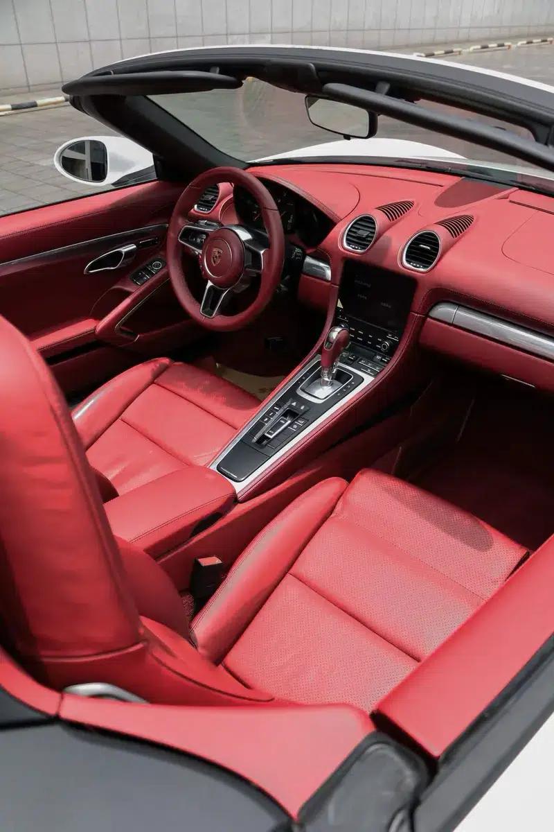 2016 Porsche 718 Boxster 2.0T — миниатюра 8