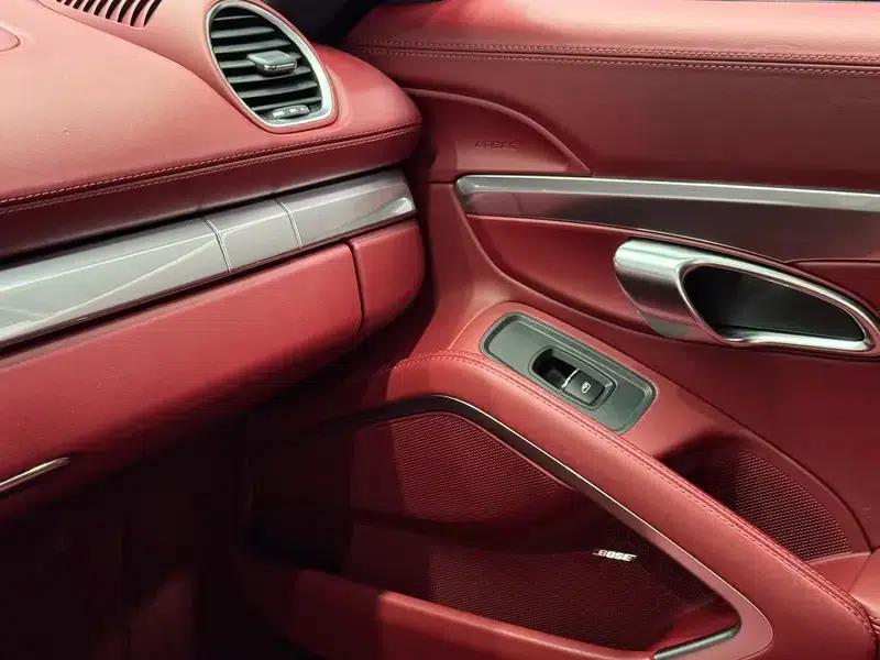 Porsche 718 Cayman 2018 2.0T — миниатюра 22