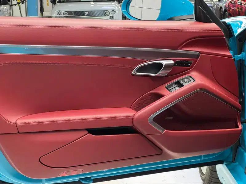 Porsche 718 Cayman 2018 2.0T — миниатюра 27