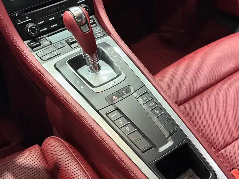 Porsche 718 Cayman 2018 2.0T — миниатюра 34