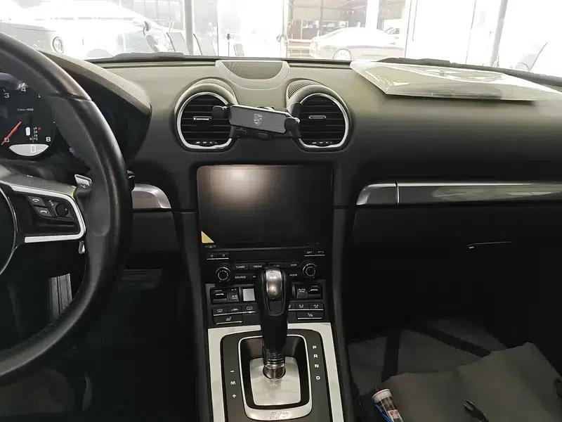 2018 Porsche 718 Boxster 2.0T — миниатюра 12