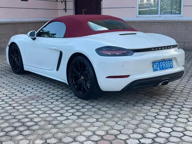 2022 Porsche 718 Boxster 2.0T — миниатюра 5