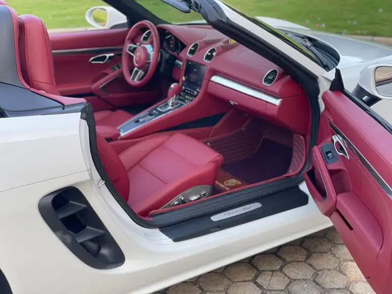 2022 Porsche 718 Boxster 2.0T — миниатюра 10