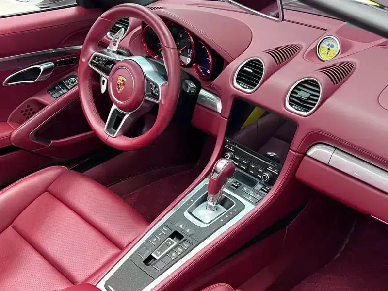 2020 Porsche 718 Boxster 2.0T — миниатюра 11