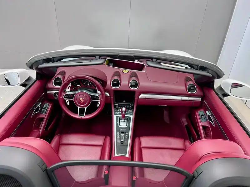 2020 Porsche 718 Boxster 2.0T — миниатюра 14