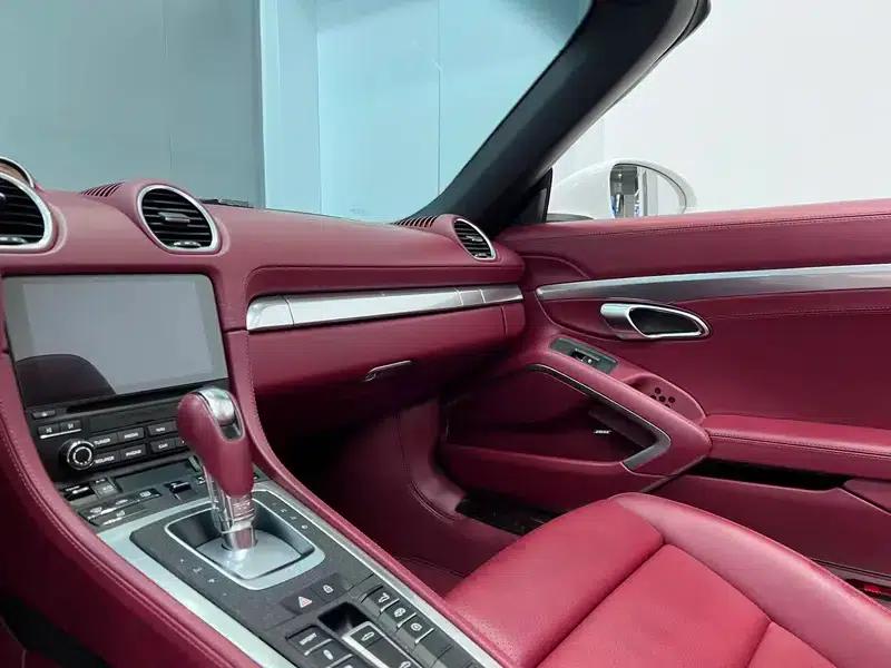 2020 Porsche 718 Boxster 2.0T — миниатюра 16