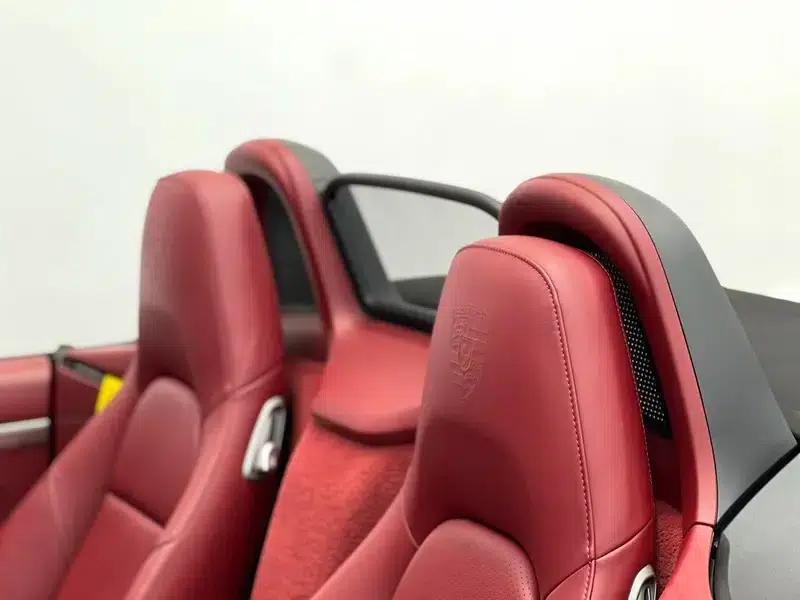 2020 Porsche 718 Boxster 2.0T — миниатюра 17