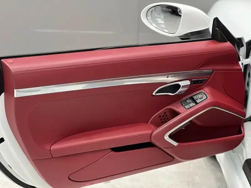 2020 Porsche 718 Boxster 2.0T — миниатюра 18