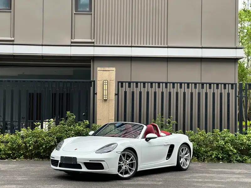 2023 Porsche 718 Boxster 2.0T — миниатюра 1