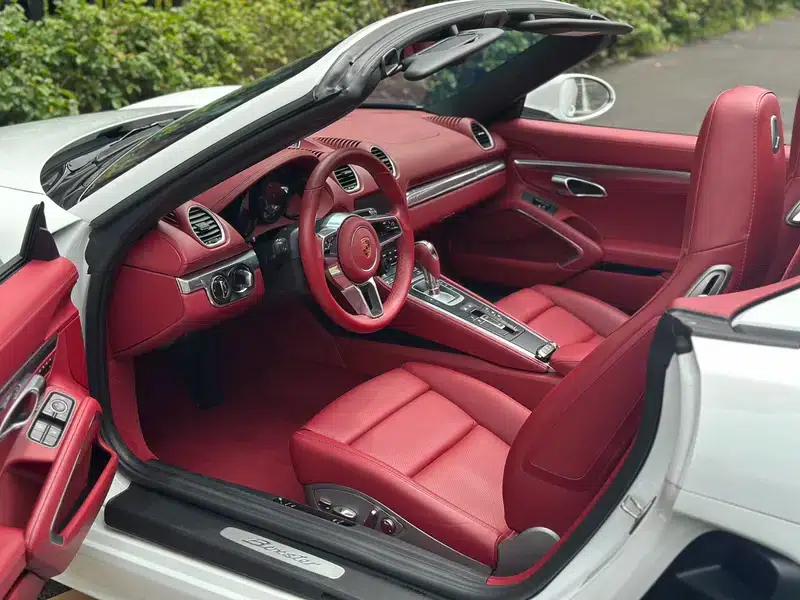 2023 Porsche 718 Boxster 2.0T — миниатюра 9