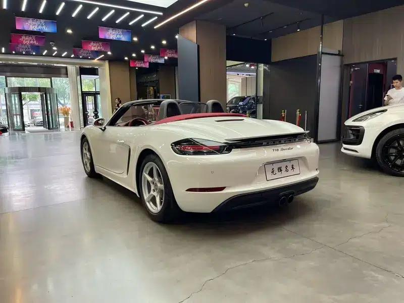 2023 Porsche 718 Boxster 2.0T — миниатюра 4