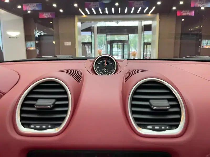 2023 Porsche 718 Boxster 2.0T — миниатюра 10
