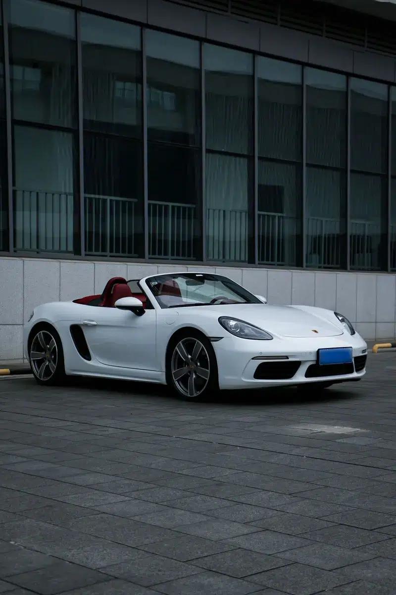 2022 Porsche 718 Boxster 2.0T — миниатюра 3