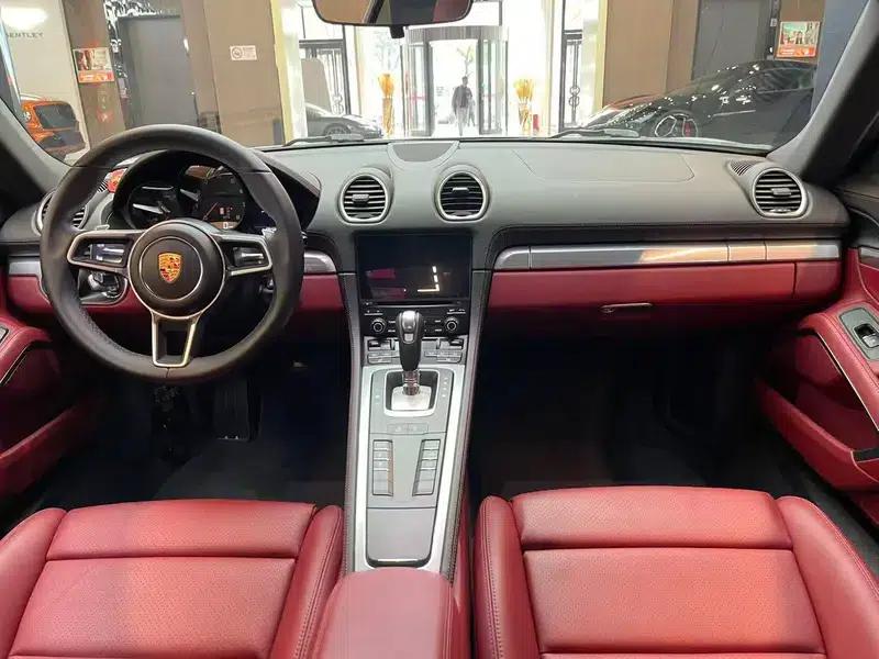 Porsche 718 Cayman 2018 2.0T — миниатюра 8