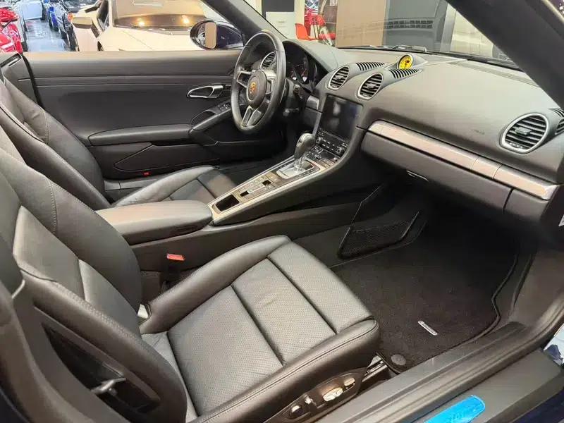 2018 Porsche 718 Boxster 2.0T — миниатюра 17