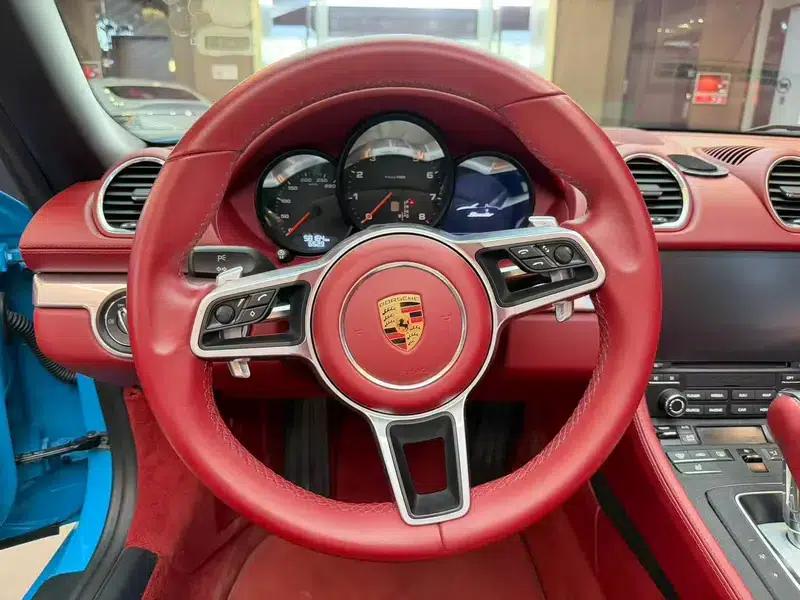 2020 Porsche 718 Boxster 2.0T — миниатюра 11