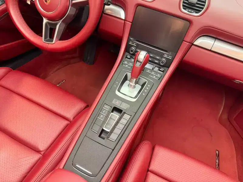 2020 Porsche 718 Boxster 2.0T — миниатюра 12