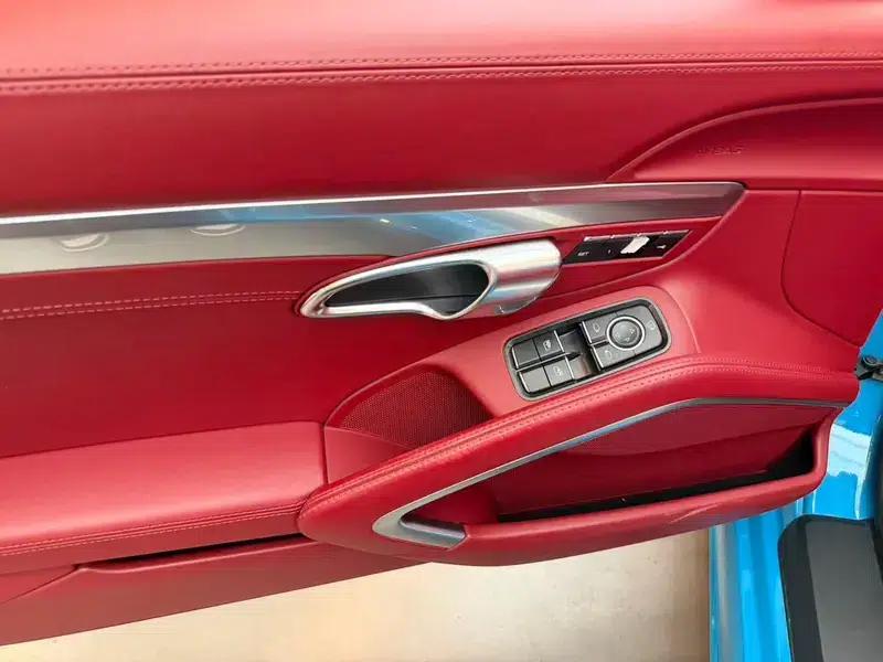 2020 Porsche 718 Boxster 2.0T — миниатюра 16