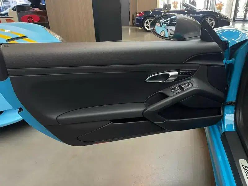 2019 Porsche 718 Boxster T — миниатюра 16