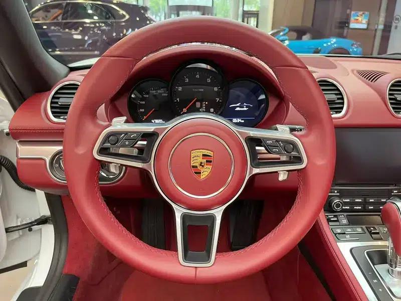 2020 Porsche 718 Boxster 2.0T — миниатюра 11