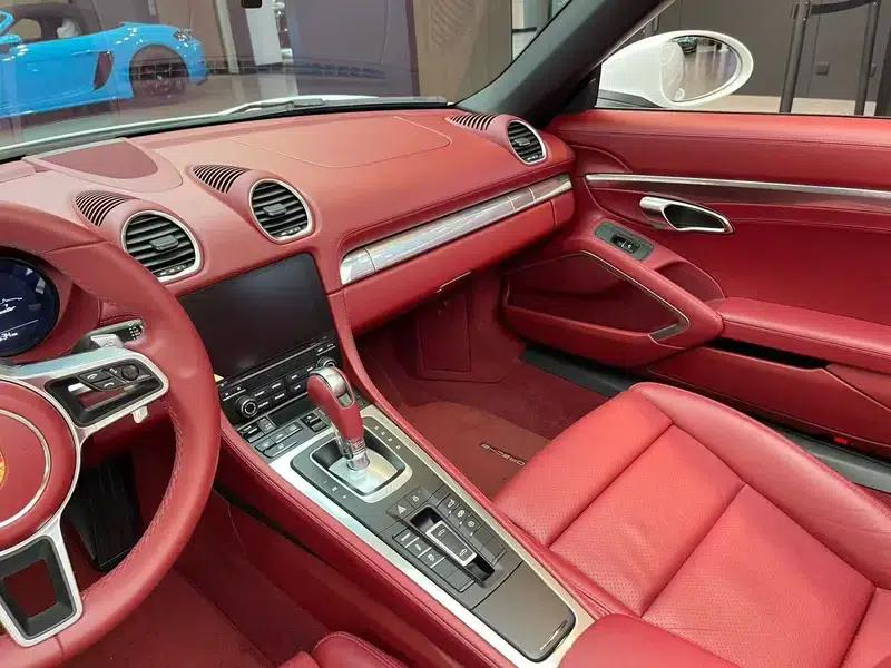 2020 Porsche 718 Boxster 2.0T — миниатюра 15
