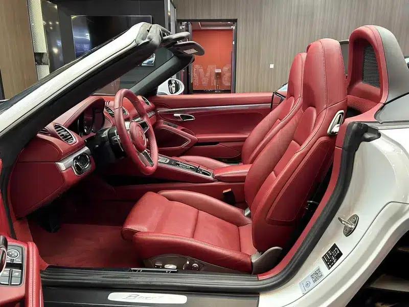 2016 Porsche 718 Boxster 2.0T — миниатюра 16