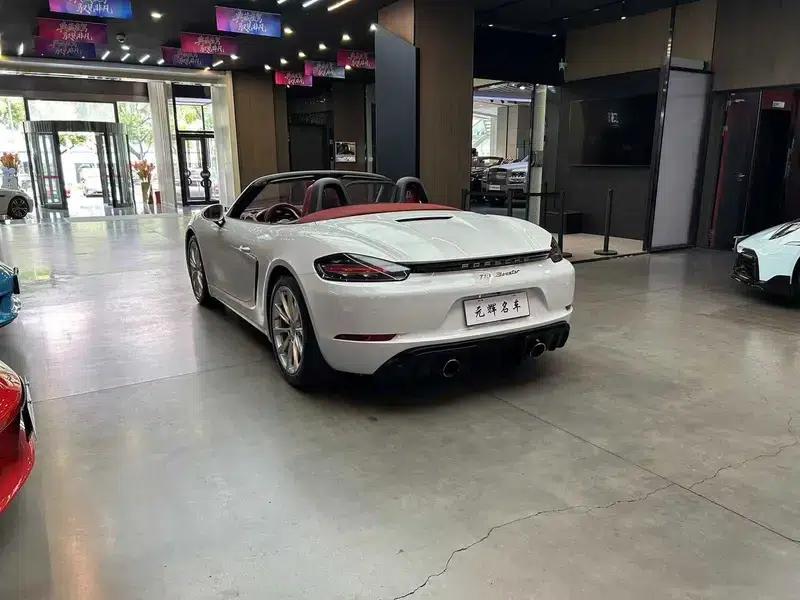 2016 Porsche 718 Boxster 2.0T — миниатюра 4