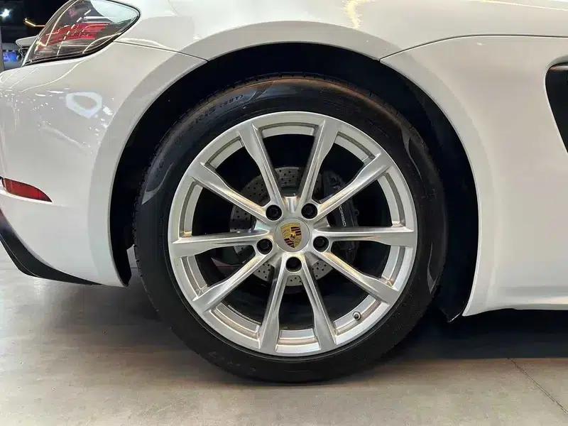 2016 Porsche 718 Boxster 2.0T — миниатюра 8