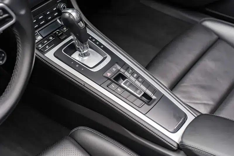 2020 Porsche 718 Boxster 2.0T — миниатюра 14