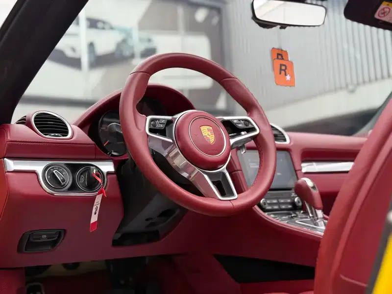 2022 Porsche 718 Boxster 2.0T — миниатюра 11