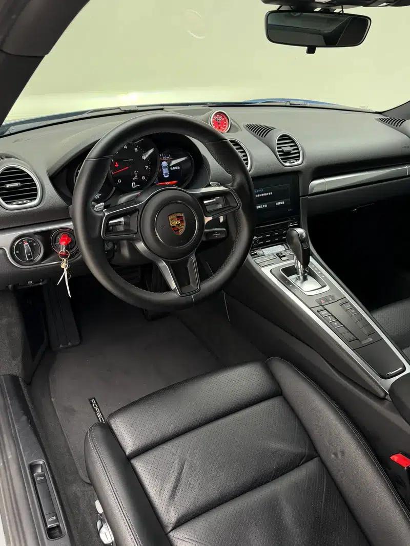 Porsche 718 Cayman 2018 2.0T — миниатюра 14