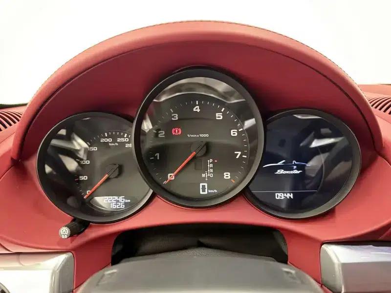 2024 Porsche 718 2.0T Automatic Rear-Wheel Drive 2-Seater Factory Custom Edition — миниатюра 11