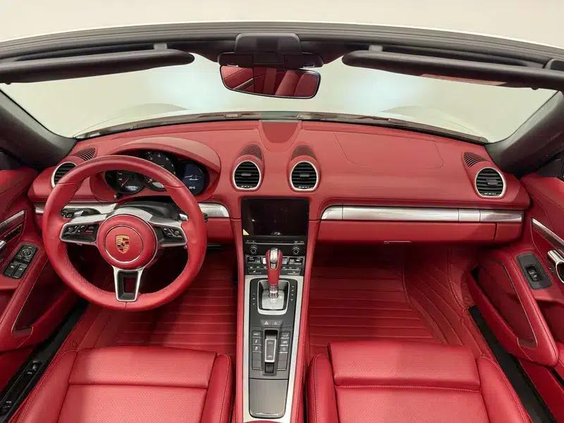 2024 Porsche 718 2.0T Automatic Rear-Wheel Drive 2-Seater Factory Custom Edition — миниатюра 13