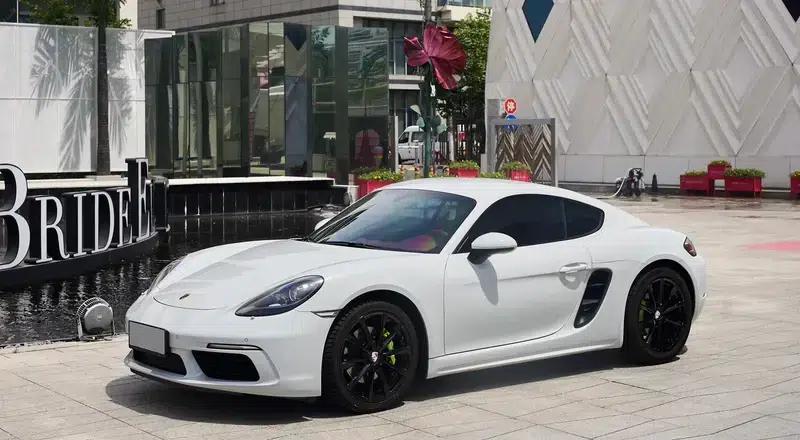 Porsche 718 Cayman 2018 2.0T — миниатюра 1