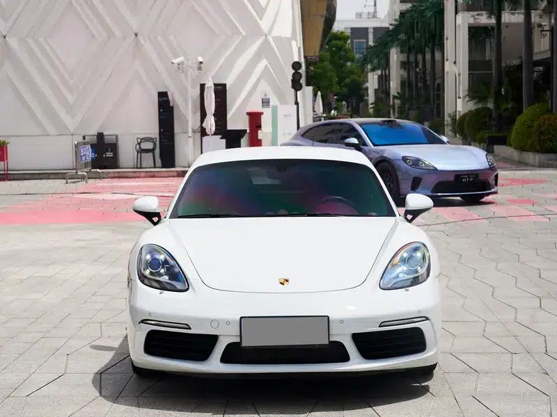 Porsche 718 Cayman 2018 2.0T — миниатюра 2