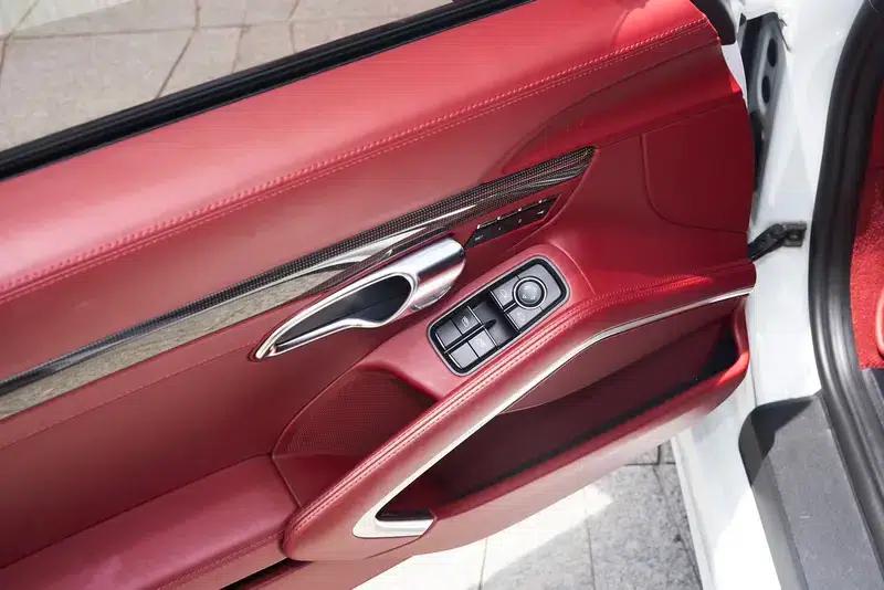 Porsche 718 Cayman 2018 2.0T — миниатюра 17