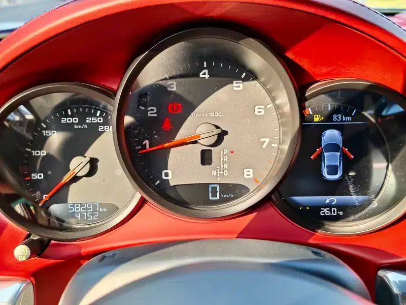 Porsche 718 Cayman 2018 2.0T — миниатюра 12