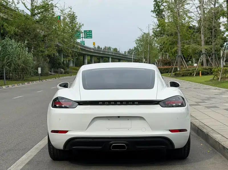 Porsche 718 Cayman 2018 2.0T — миниатюра 5