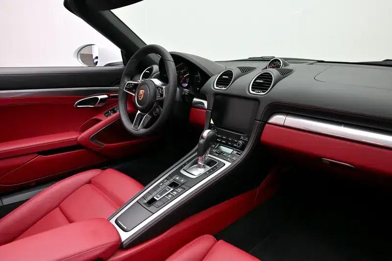 2023 Porsche 718 Boxster 2.0T — миниатюра 11