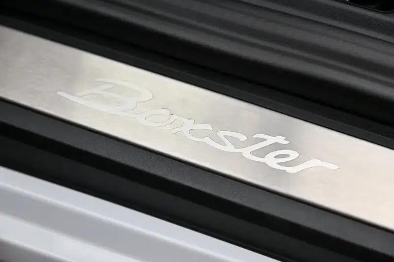 2023 Porsche 718 Boxster 2.0T — миниатюра 9