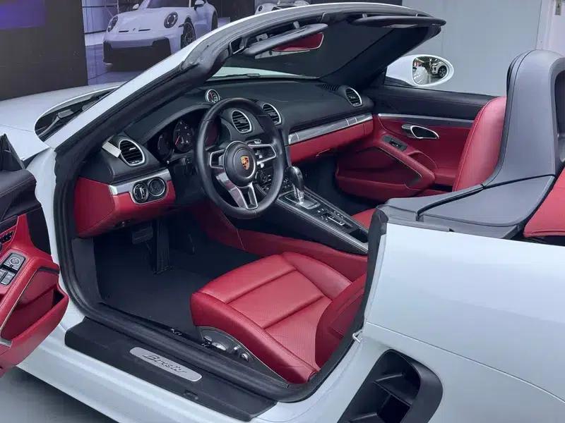 2018 Porsche 718 Boxster 2.0T — миниатюра 14