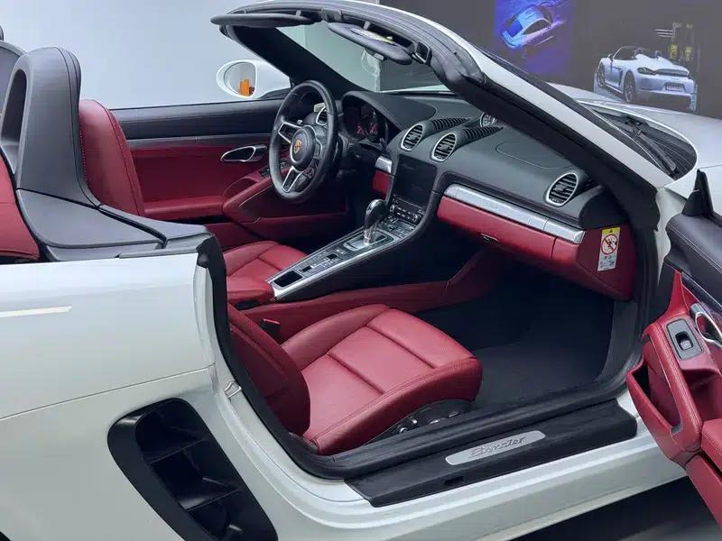 2018 Porsche 718 Boxster 2.0T — миниатюра 9