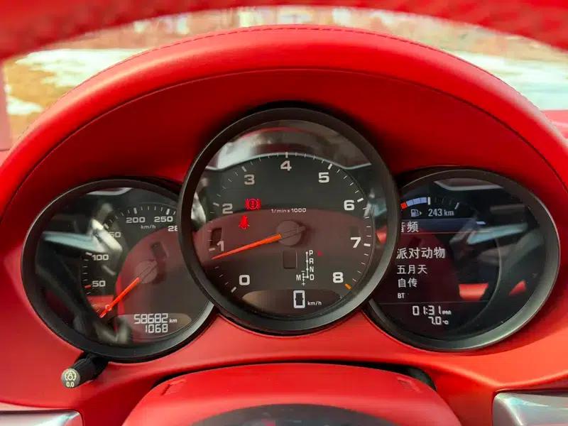 Porsche 718 Cayman 2018 2.0T — миниатюра 14