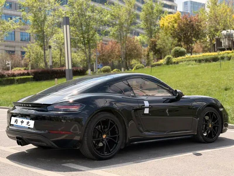 Porsche 718 Cayman 2018 2.0T — миниатюра 7