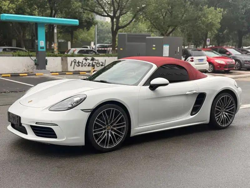 2016 Porsche 718 Boxster 2.0T — миниатюра 11