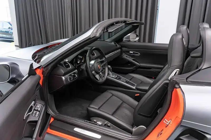 2020 Porsche 718 Boxster 2.0T — миниатюра 14