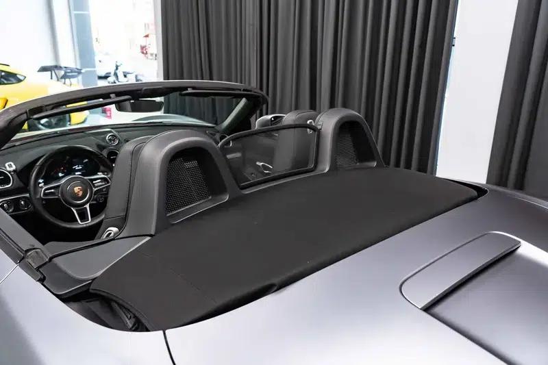 2020 Porsche 718 Boxster 2.0T — миниатюра 5