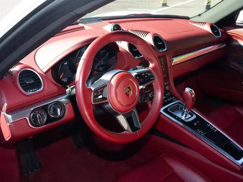 Porsche 718 Cayman 2023 2.0T — миниатюра 12