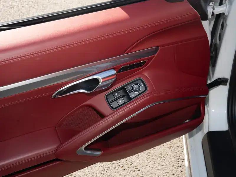 Porsche 718 Cayman 2023 2.0T — миниатюра 16